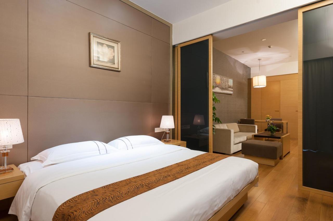 Yicheng Pazhou Poly World Trade Centre Apartment Cantón Exterior foto